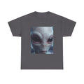 Alien Face Graphic Tee – Close-Up Extraterrestrial Portrait T-Shirt