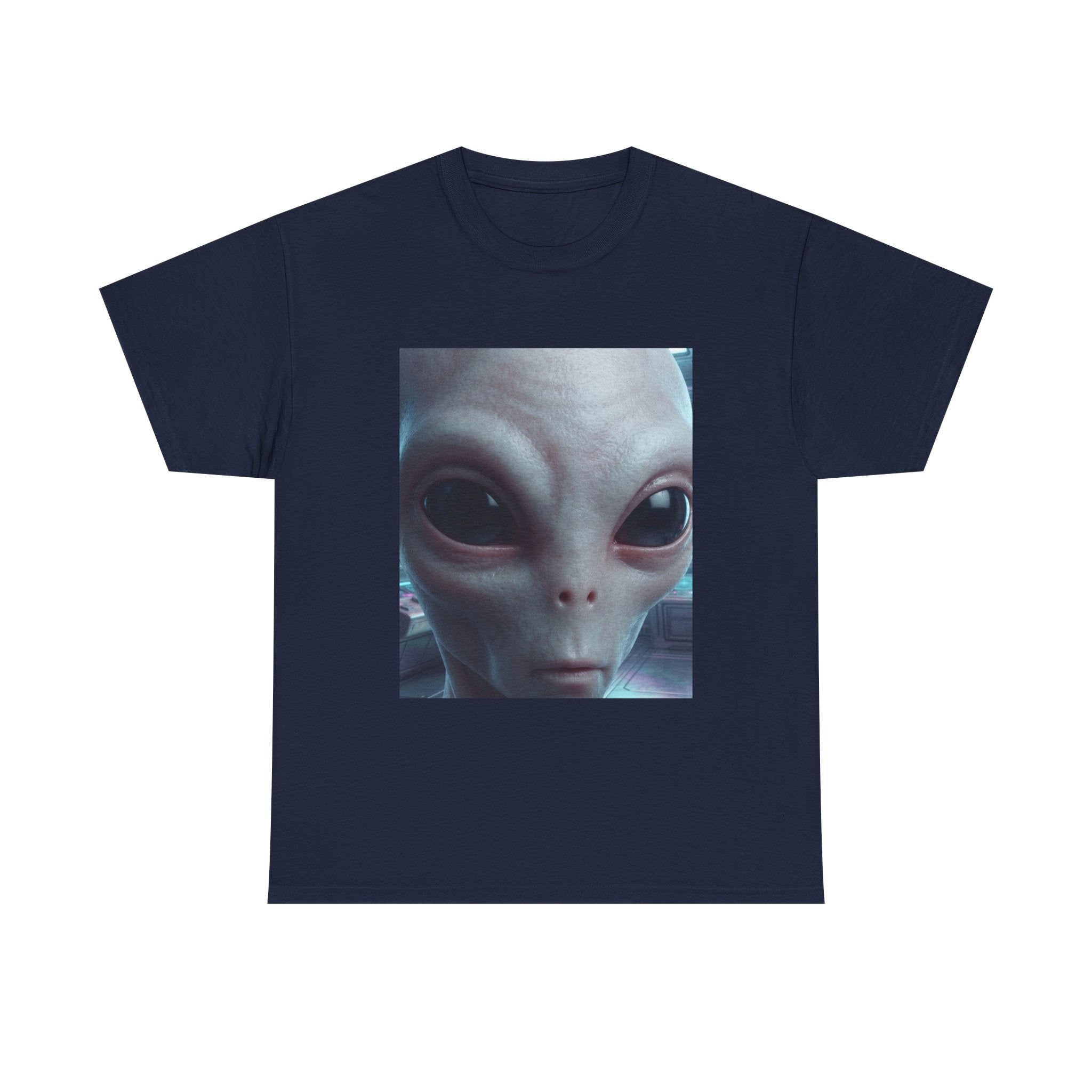 Alien Face Graphic Tee – Close-Up Extraterrestrial Portrait T-Shirt