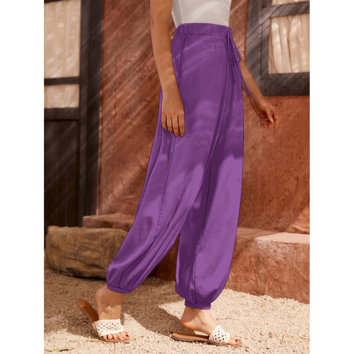 Pantaloni a carota da donna con stampa all-over