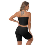 Completo da donna con pantaloncini e copricambio con stampa all-over