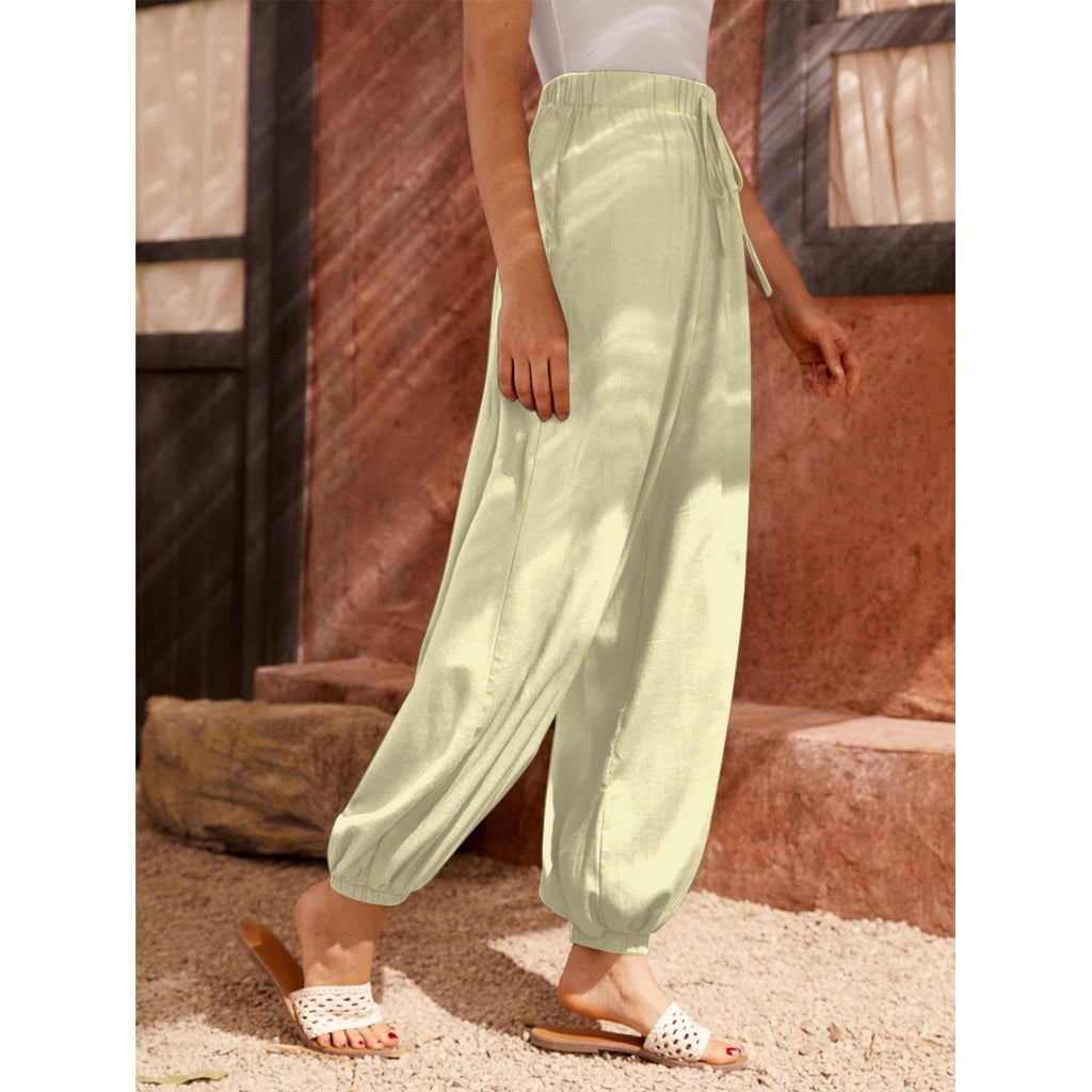 Pantaloni a carota da donna con stampa all-over