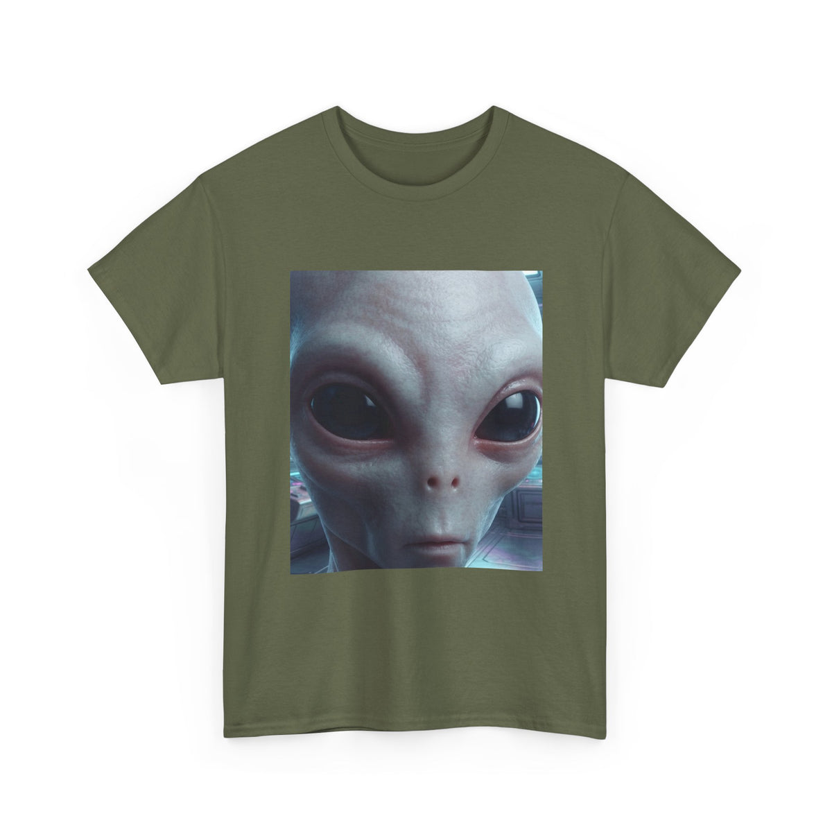Alien Face Graphic Tee – Close-Up Extraterrestrial Portrait T-Shirt